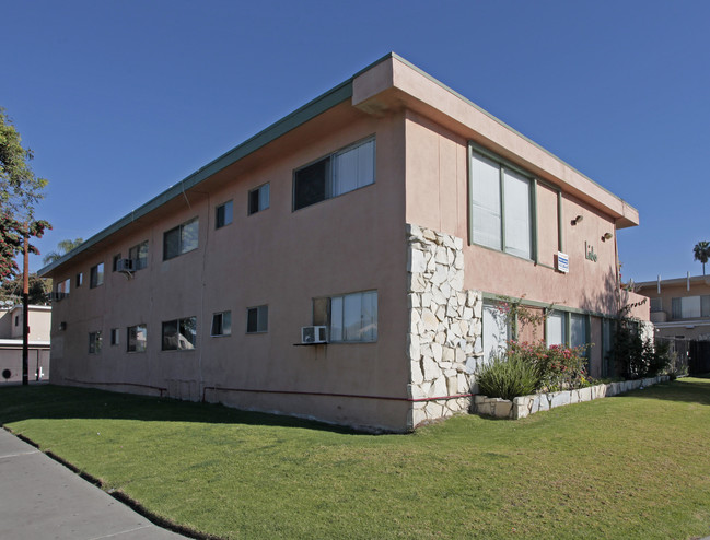 Sumac Lane Apartments in Anaheim, CA - Building Photo - Building Photo