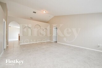 2314 Chipley Ave in North Port, FL - Foto de edificio - Building Photo