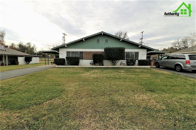 property at 6200 Verde Vale Ct