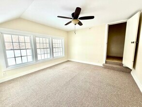 278 Main St in Hopkinton, NH - Building Photo - Building Photo