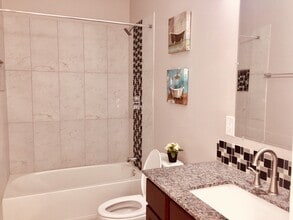 5824 Colorado Ave NW, Unit 3 in Washington, DC - Building Photo - Building Photo