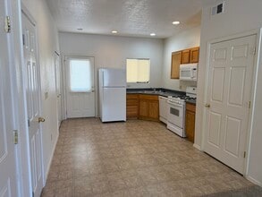4256 Sabana Loop SE in Rio Rancho, NM - Building Photo - Building Photo