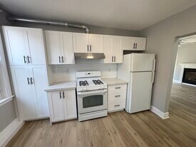 144 Locke St S in Hamilton, ON - Building Photo