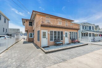 8 President Ave in Lavallette, NJ - Building Photo - Building Photo