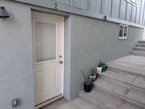 220 E 7th St in Moscow, ID - Foto de edificio - Building Photo