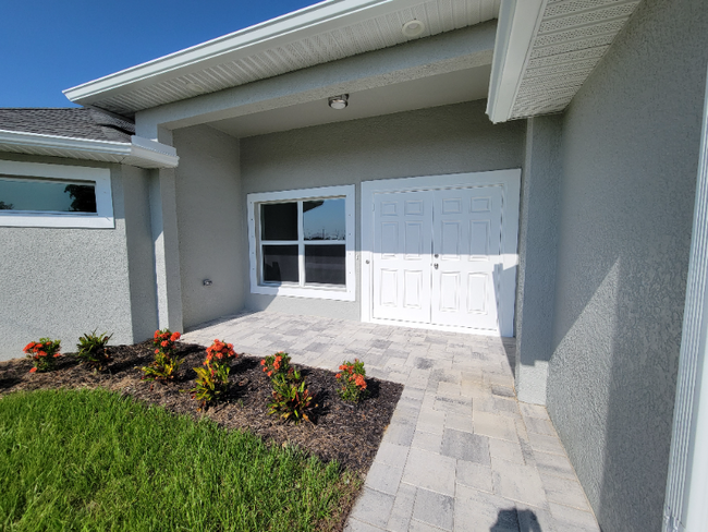 1333 SW 21st Ave in Cape Coral, FL - Building Photo - Building Photo