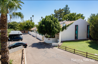 Medlock & Central Townhomes in Phoenix, AZ - Building Photo - Primary Photo