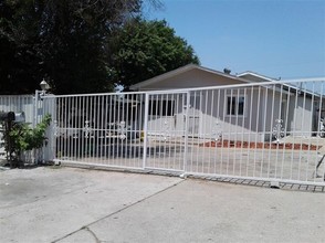 3460 Logan Ave in San Diego, CA - Building Photo - Building Photo