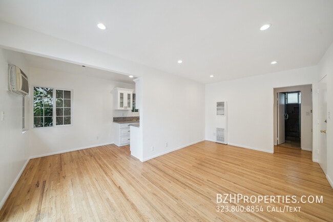 property at 710 Westmount Dr