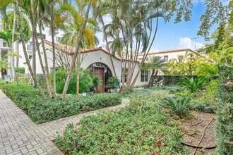 1024 Lenox Ave. in Miami Beach, FL - Building Photo - Building Photo