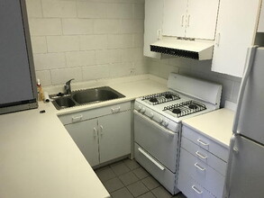 2714 Kahoaloha Ln in Honolulu, HI - Building Photo - Building Photo