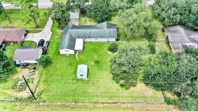 3605 Longherridge Dr in Pearland, TX - Building Photo - Building Photo