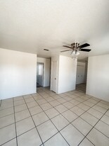 1808 Windward Dr, Unit B in Killeen, TX - Building Photo