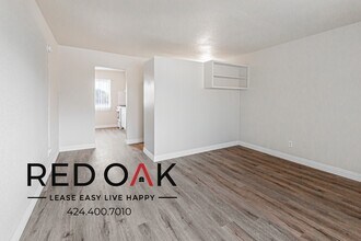 4900 Clair Del Ave in Long Beach, CA - Foto de edificio - Building Photo