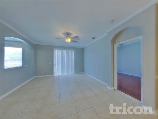 18315 Brookpark Dr in Tampa, FL - Building Photo - Building Photo