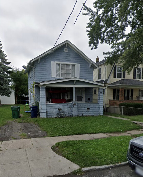 2632 Niagara Ave Photo