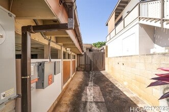 1470 Ala 'Amo'amo St in Honolulu, HI - Building Photo - Building Photo