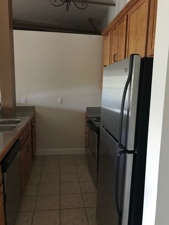 617 Hiawatha Blvd in Syracuse, NY - Building Photo
