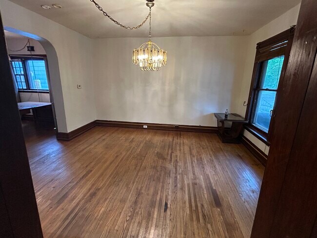 24 Briggs Ave, Unit 1 in Buffalo, NY - Building Photo - Building Photo