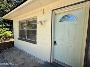 3078 W 15th St in Jacksonville, FL - Building Photo - Building Photo
