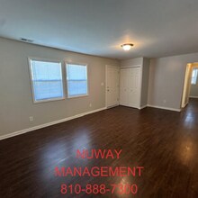 6092 Springdale Blvd in Grand Blanc, MI - Building Photo - Building Photo