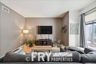 3225 Blake St in Denver, CO - Building Photo - Building Photo