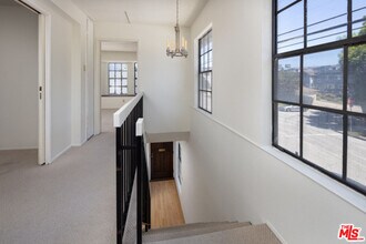 2053 Barry Ave in Los Angeles, CA - Building Photo - Building Photo