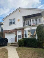 552 E Walnut St in Long Beach, NY - Building Photo