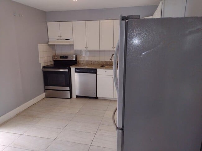 property at 5911 Barbados Way E