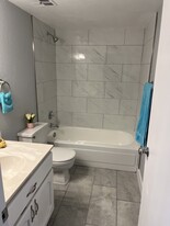 3131 W Cochise Dr, Unit 264 in Phoenix, AZ - Building Photo