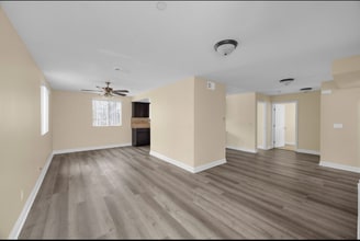 338 E 36th St in Los Angeles, CA - Foto de edificio - Building Photo