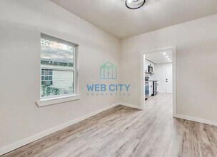 2826 Casey St in Dallas, TX - Building Photo - Building Photo