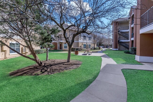 Cypress Creek River Bend in Georgetown, TX - Foto de edificio - Building Photo