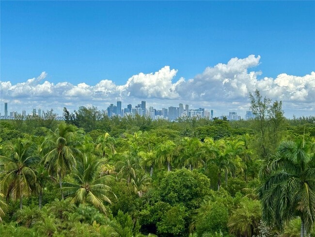 155 Ocean Ln Dr in Key Biscayne, FL - Building Photo - Building Photo