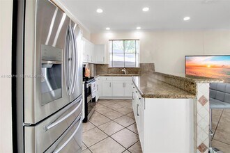 15875 SW 149th Ln in Miami, FL - Building Photo - Building Photo