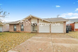 1413 Sunrise Dr in Moore, OK - Building Photo - Building Photo