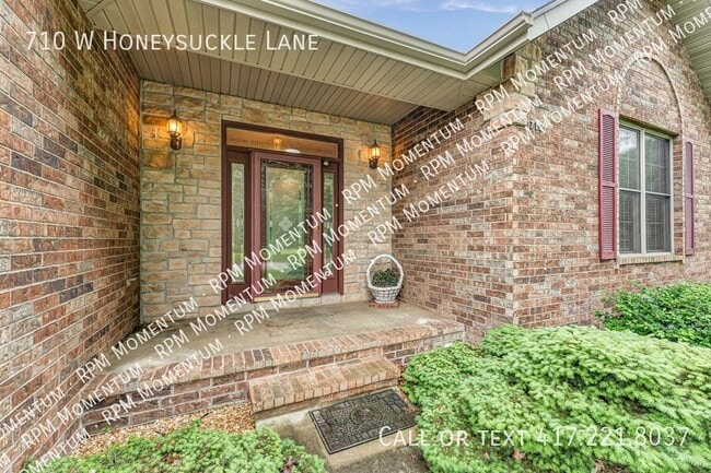 710 Honeysuckle Ln in Nixa, MO - Building Photo - Building Photo