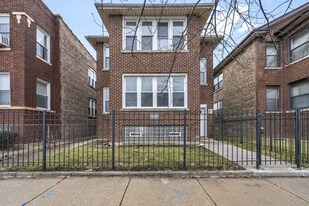 7924 S May St in Chicago, IL - Building Photo