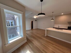5841 N Kenmore Ave, Unit 3S in Chicago, IL - Building Photo - Building Photo