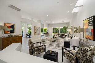 44970 Olympic Ct in Indian Wells, CA - Building Photo