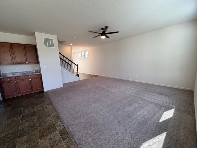 15545 Westmoor Ave in Noblesville, IN - Foto de edificio - Building Photo