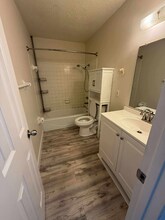 4511 87th St Ct W in Bradenton, FL - Foto de edificio - Building Photo