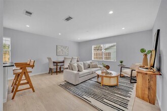 2320 High St in Winter Park, FL - Building Photo - Building Photo