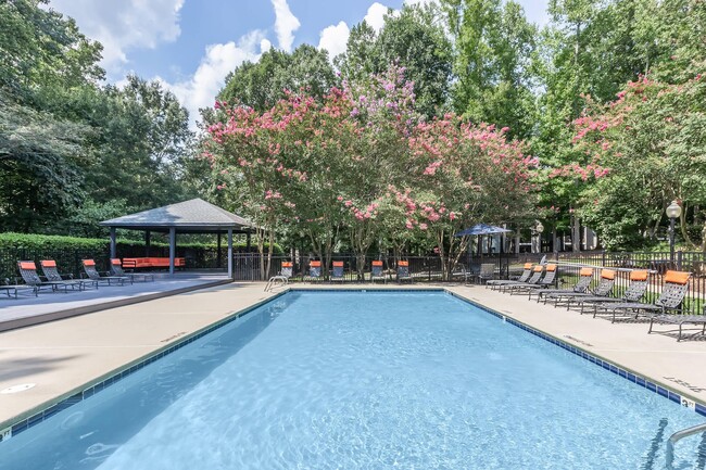 Lake Brandt Apartments in Greensboro, NC - Building Photo - Building Photo