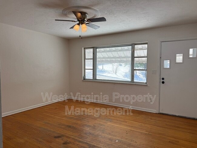 309 E Prince St in Beckley, WV - Building Photo - Building Photo