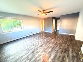 46 Fairway Green in Fairfield, CT - Building Photo - Building Photo