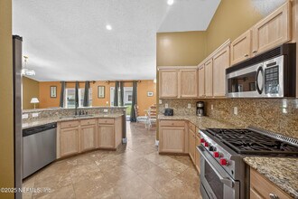 10375 Woodley Creek Blvd in Jacksonville, FL - Building Photo - Building Photo