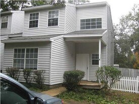 1145 46th St in Niceville, FL - Building Photo