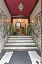 6137 S Vernon Ave in Chicago, IL - Building Photo - Lobby