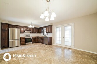 2420 NW 4th St in Blue Springs, MO - Building Photo - Building Photo